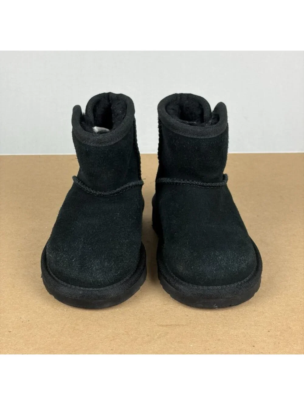 UGG Jona Suede Short Boot Toddler 7 Black Pull On Snap Ankle Sheepskin Lined